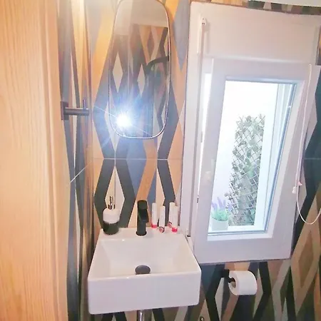 Aegean Apartment *